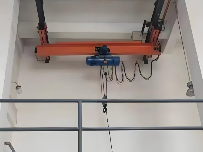 电动悬挂起重机